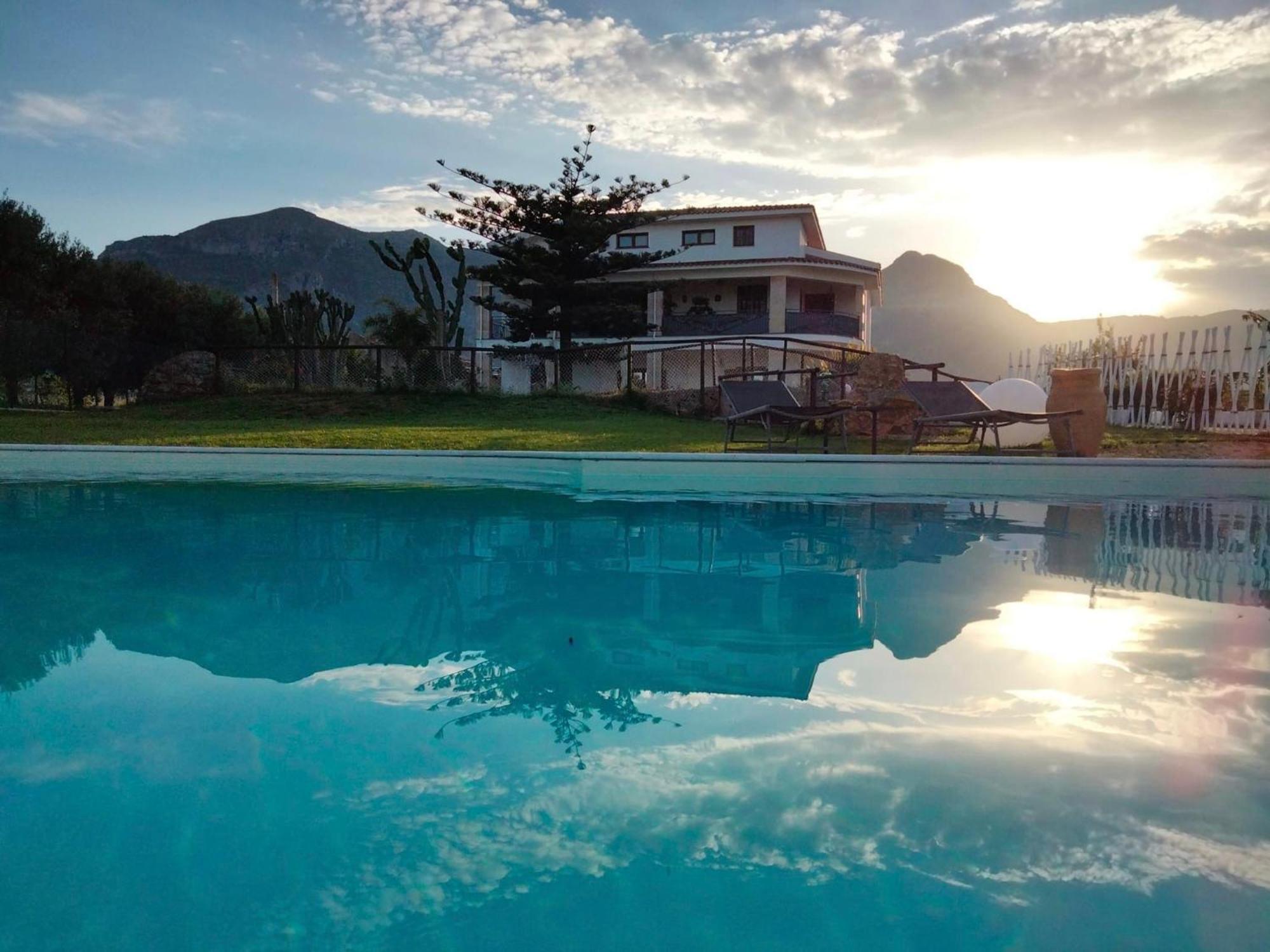 Villa Michelangelo Castellammare del Golfo Kültér fotó